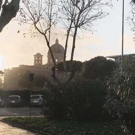 Station House Lido di Ostia Exterior foto